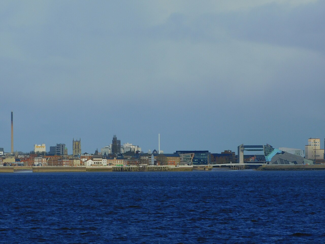 Kingston upon Hull skyline across the Humber